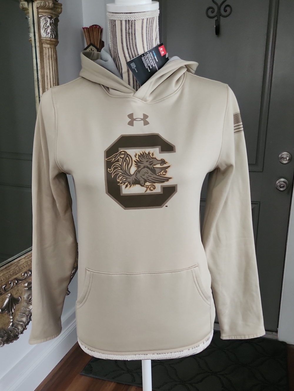 Under Armour South Carolina Gamecocks USC Fleece COLDGEAR Hoodie - Youth Large